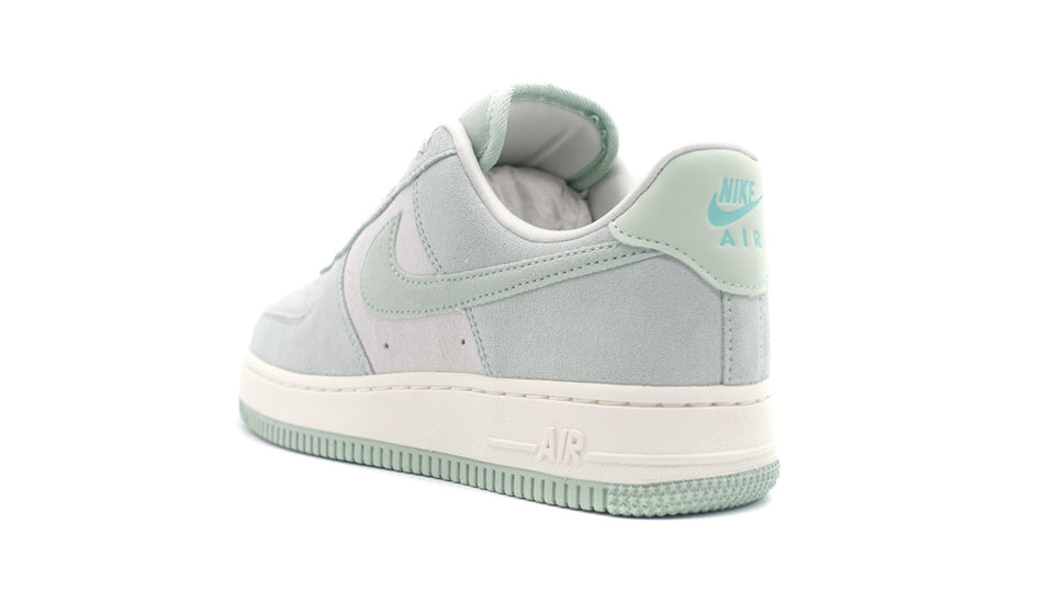 Nike WMNS Air Force 1 07 SE Spruce AURA PISTACHIO FROST GREEN Frost 23.5cm