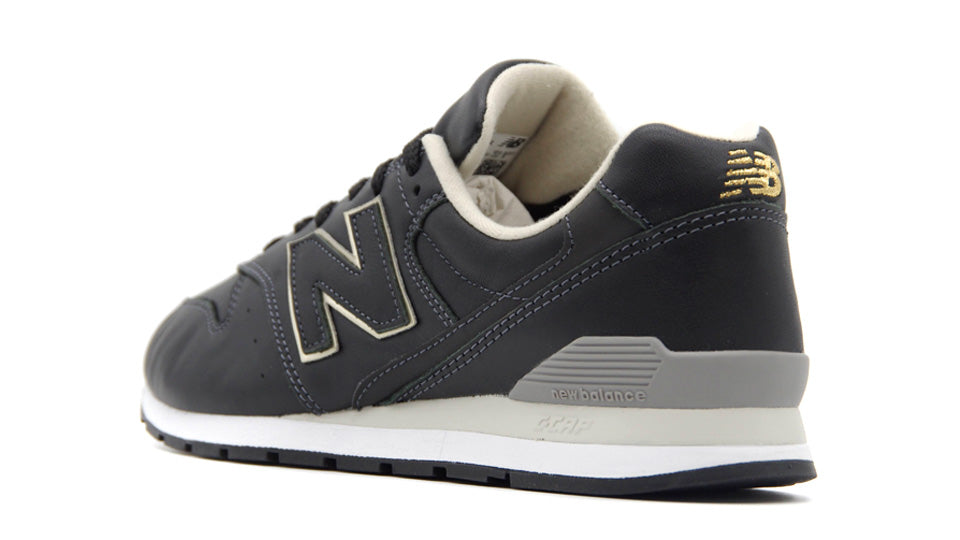 new balance CM996 