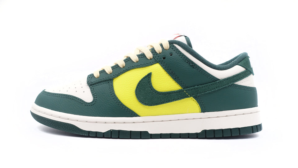 NIKE (WMNS) DUNK LOW SE 