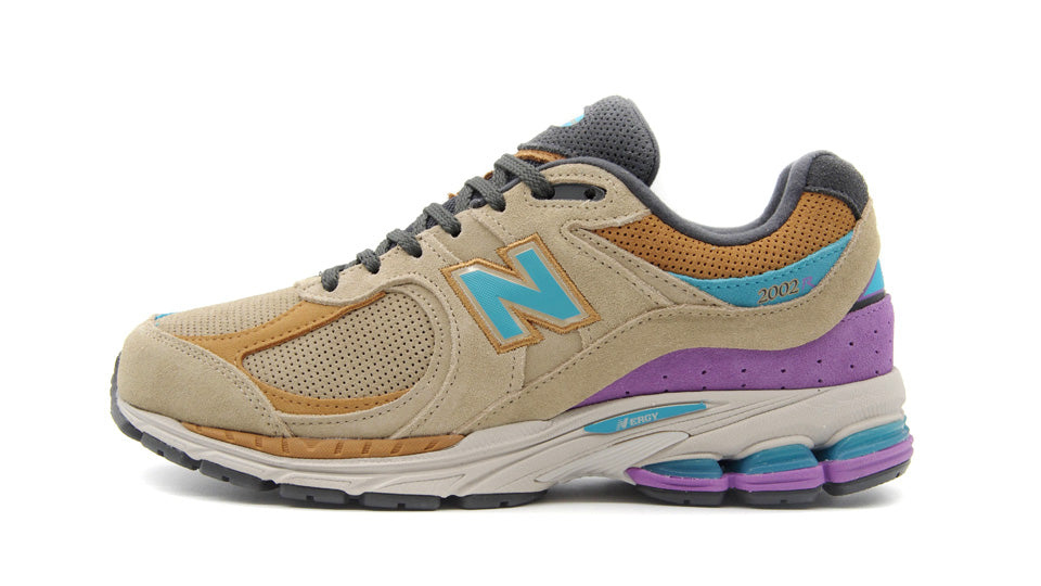 new balance M2002R 