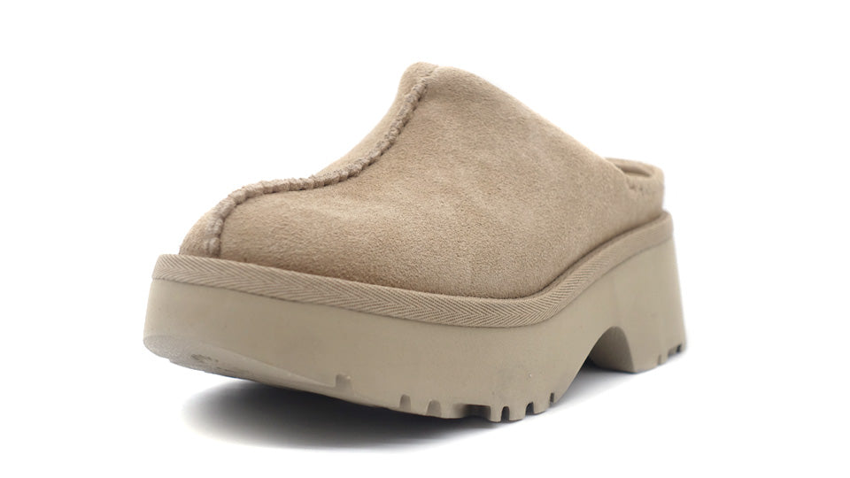 UGG W NEW HEIGHTS CLOG SAND 1