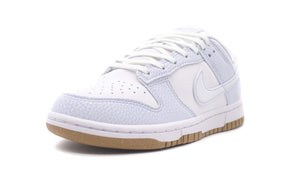 NIKE (WMNS) DUNK LOW PRM ESS NEXT NATURE WHITE/FOOTBALL GREY/GUM LIGHT BROWN 1