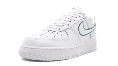 NIKE AIR FORCE 1 '07 LV8 