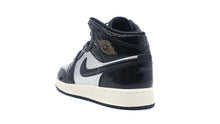 画像をギャラリービューアに読み込む, JORDAN BRAND AIR JORDAN 1 MID SE GS &quot;MICHAEL JORDAN&quot; BLACK/METALLIC GOLD/METALLIC SILVER/SAIL 2