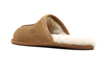 画像をギャラリービューアに読み込む, UGG M SCUFF CHE 2