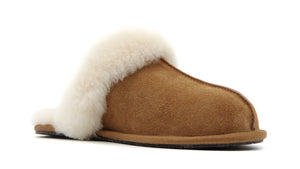 UGG W SCUFFETTE II CHE 5