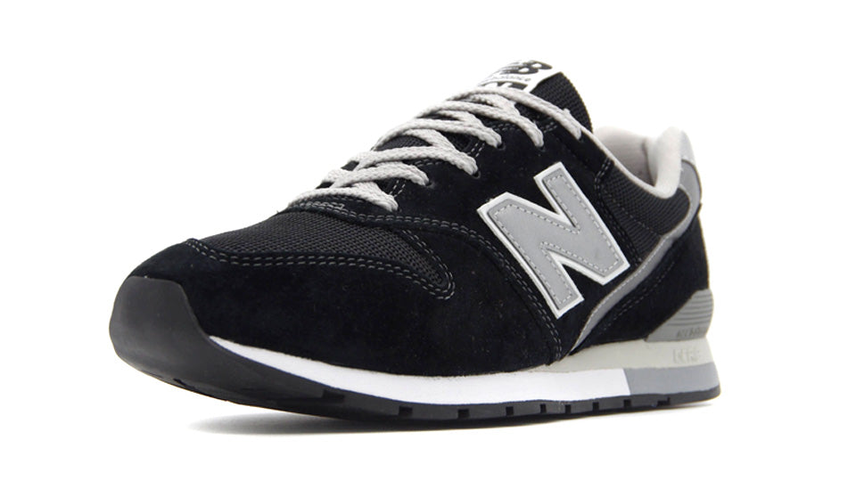 new balance CM996 