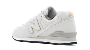 new balance CM996 