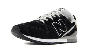 new balance CM996 