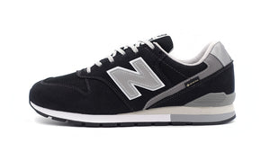 new balance CM996X 