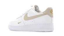 画像をギャラリービューアに読み込む, NIKE (WMNS) AIR FORCE 1 &#39;07 ESS WHITE/RATTAN/RATTAN/WHITE 2