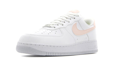 NIKE (WMNS) AIR FORCE 1 '07 NEXT NATURE WHITE/PALE CORAL/BLACK/METALLIC SILVER 1