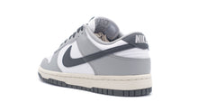 画像をギャラリービューアに読み込む, NIKE (WMNS) DUNK LOW WHITE/IRON GREY/LIGHT SMOKE GREY/SAIL 2