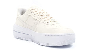 NIKE (WMNS) AIR FORCE 1 PLT.AF.ORM PALE IVORY/SUMMIT WHITE/LIGHT OREWOOD BROWN 5