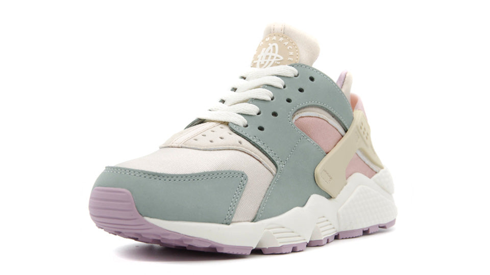 NIKE (WMNS) AIR HUARACHE LIGHT OREWOOD BROWN/DUSTY SAGE 1