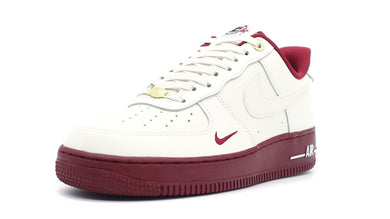 NIKE (WMNS) AIR FORCE 1 '07 SE SAIL/TEAM RED/METALLIC GOLD/BLACK 1