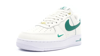 NIKE AIR FORCE 1 '07 LV8 SAIL/MALACHITE/WHITE/METALLIC GOLD 1