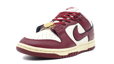 NIKE (WMNS) DUNK LOW SE 