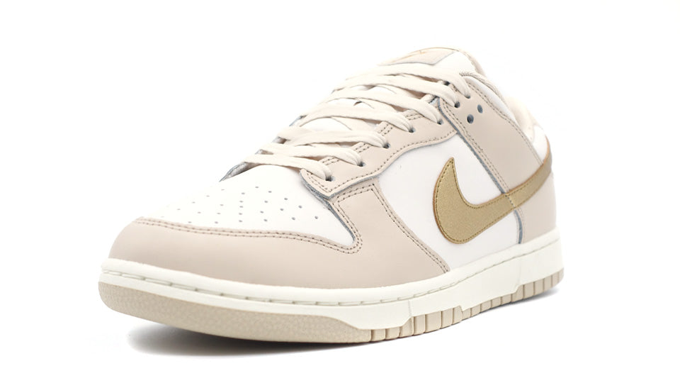 NIKE (WMNS) DUNK LOW  PHANTOM/METALLIC GOLD/SANDDRIFT/SAIL 1