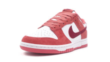 画像をギャラリービューアに読み込む, NIKE (WMNS) DUNK LOW SE &quot;VALENTINE&#39;S DAY PACK&quot; WHITE/TEAM RED/ADOBE/DRAGON RED 1