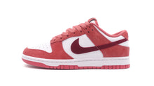 画像をギャラリービューアに読み込む, NIKE (WMNS) DUNK LOW SE &quot;VALENTINE&#39;S DAY PACK&quot; WHITE/TEAM RED/ADOBE/DRAGON RED 3