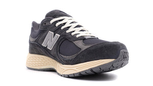 new balance M2002R 