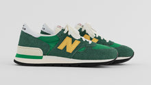 new balance M990 V1 